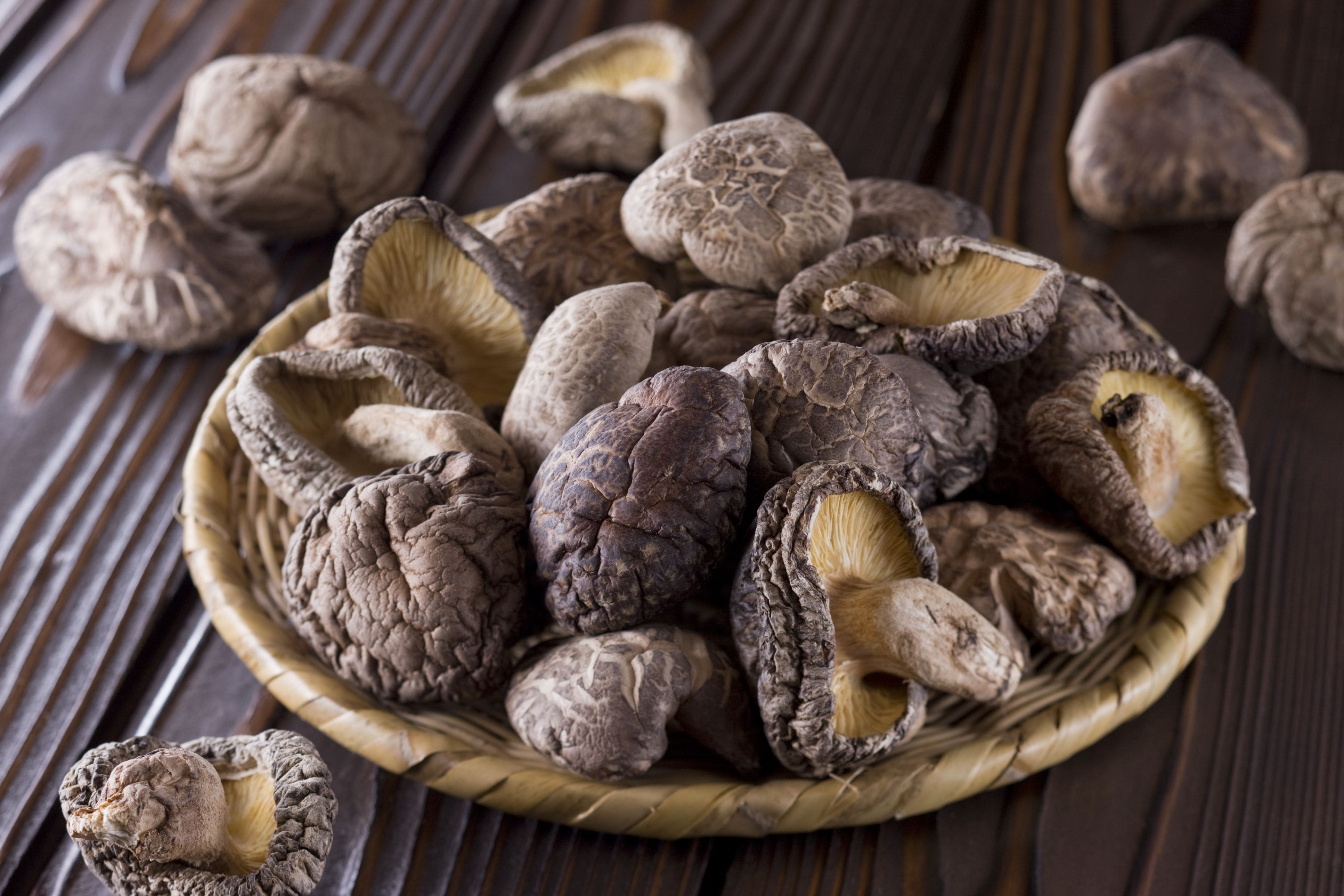 dried-shiitake-mixa-getty-56a5d1bd3df78cf77289fef7