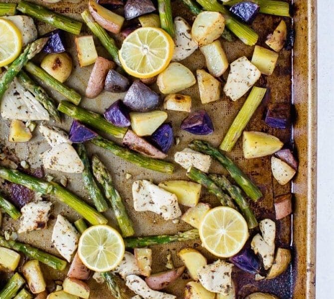 Lemon Garlic Chicken with Vegetables (Easy- Sheet Pan)