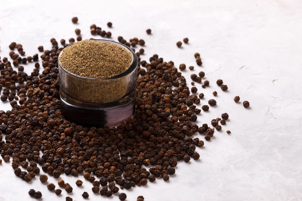 Black Pepper Nutrition Facts and Health Benefits